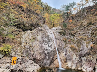 Biryong Falls