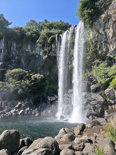 Seogwipo Jeongbang Waterfall