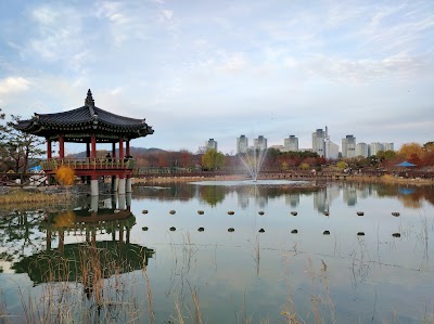 Hanbat Arboretum