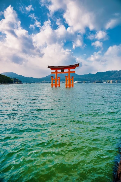 Itsukushima Shrine Otorii Gate