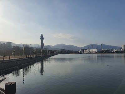 Cheongchoho Lake Park