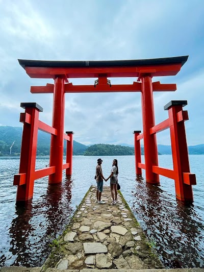 Heiwa-no-Torii (Hakone Shrine)
