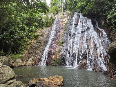 Na Muang Waterfall