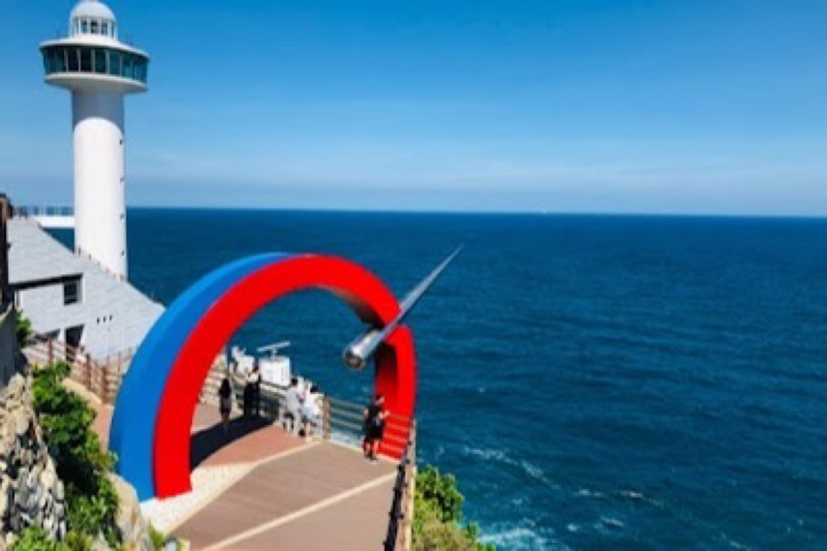 Taejongdae sea cliffs and lighthouse with sweeping ocean panoramas at Busan's southern tip