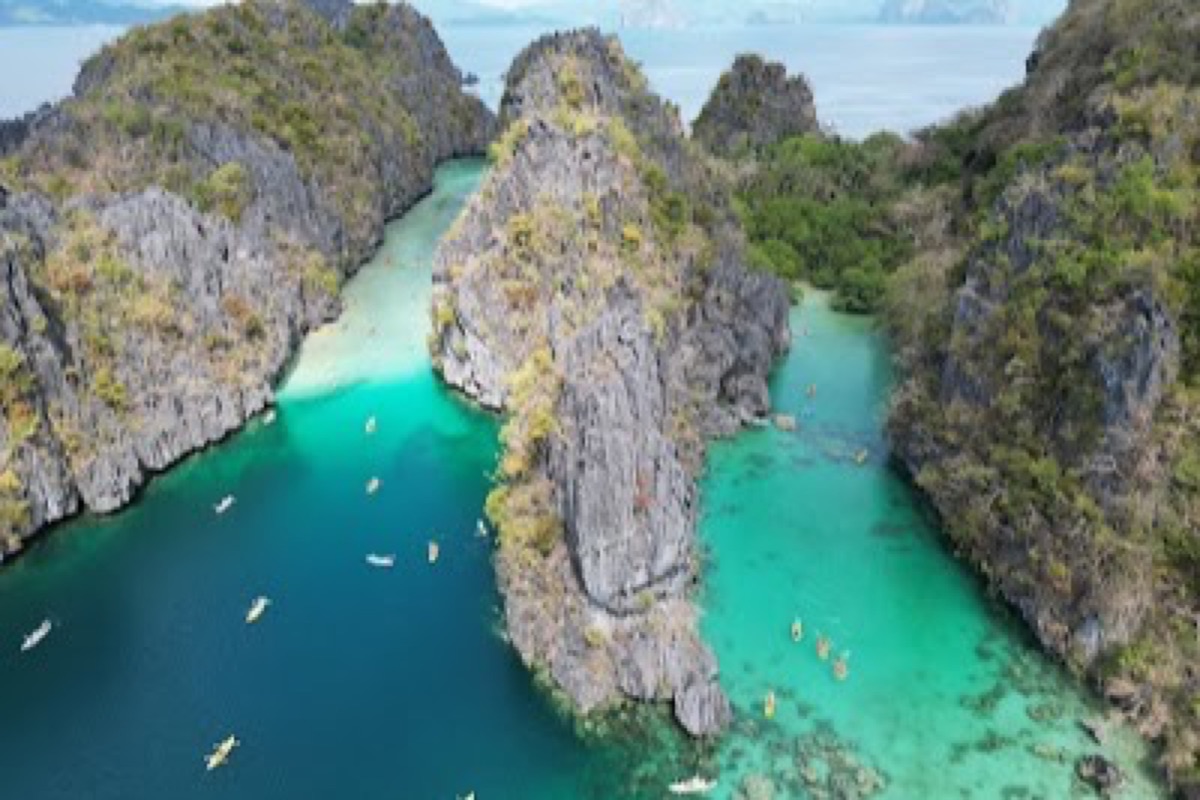 Big Lagoon kayaking in El Nido