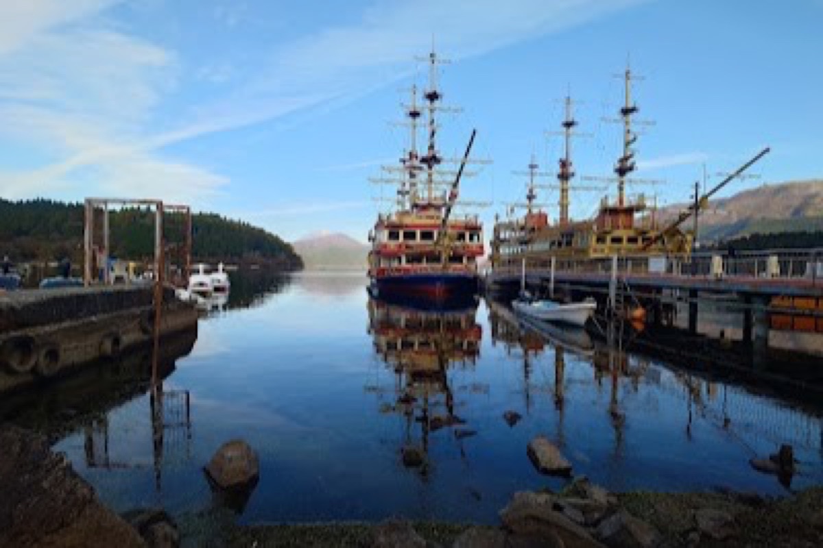 Hakone pirate ship sailing across Lake Ashi with Mount Fuji in the distance