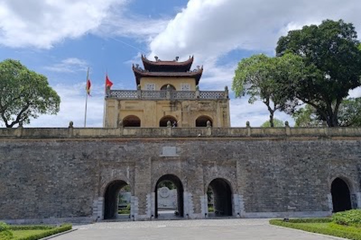 Dragon staircase and excavation foundations at the Imperial Citadel of Thang Long