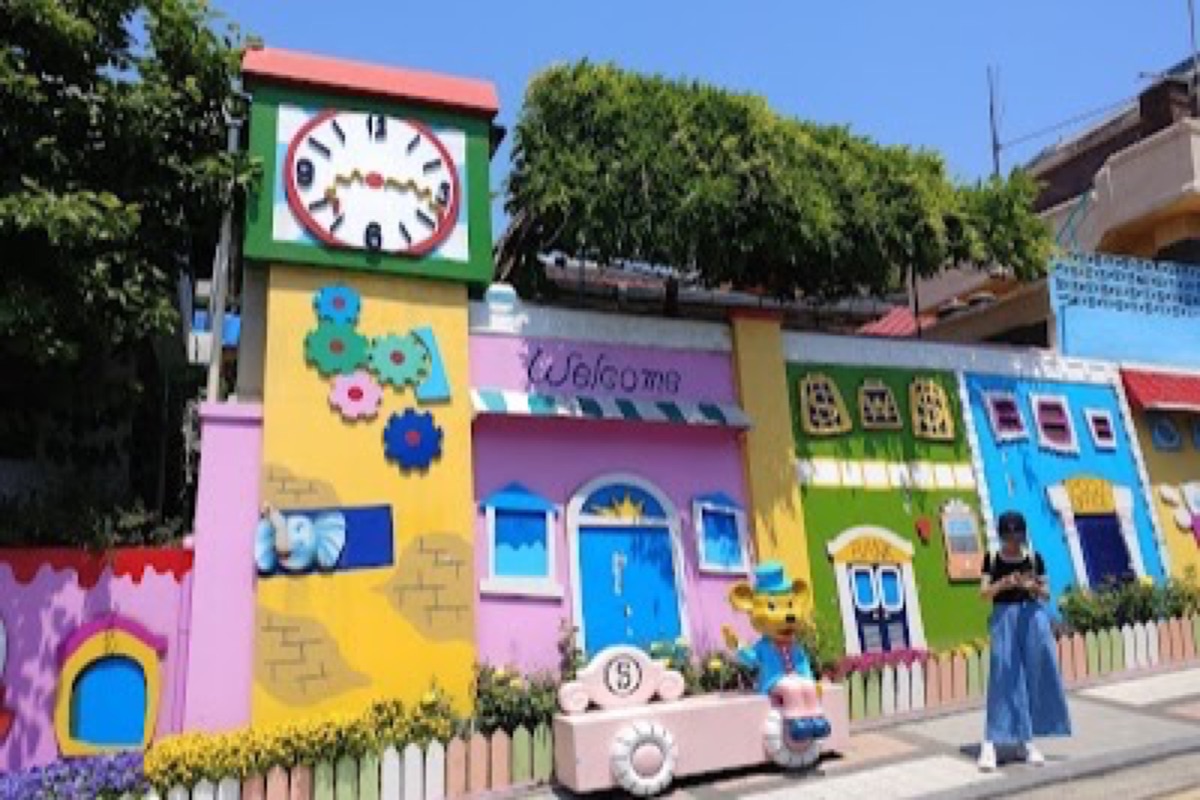 Songwol-dong Fairytale Village colorful storybook murals and themed alleys in Incheon