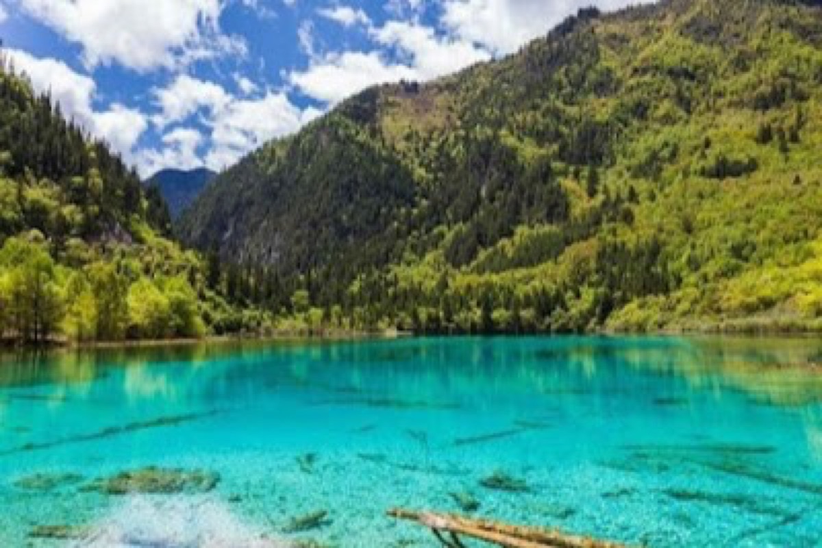 Five Flower Lake (Wuhua Hai) in Jiuzhaigou