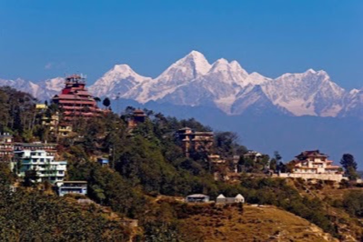 Himalayan range at sunrise seen from the Nagarkot ridge viewpoint