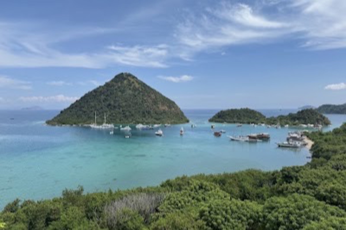 Sylvia Hill in Komodo