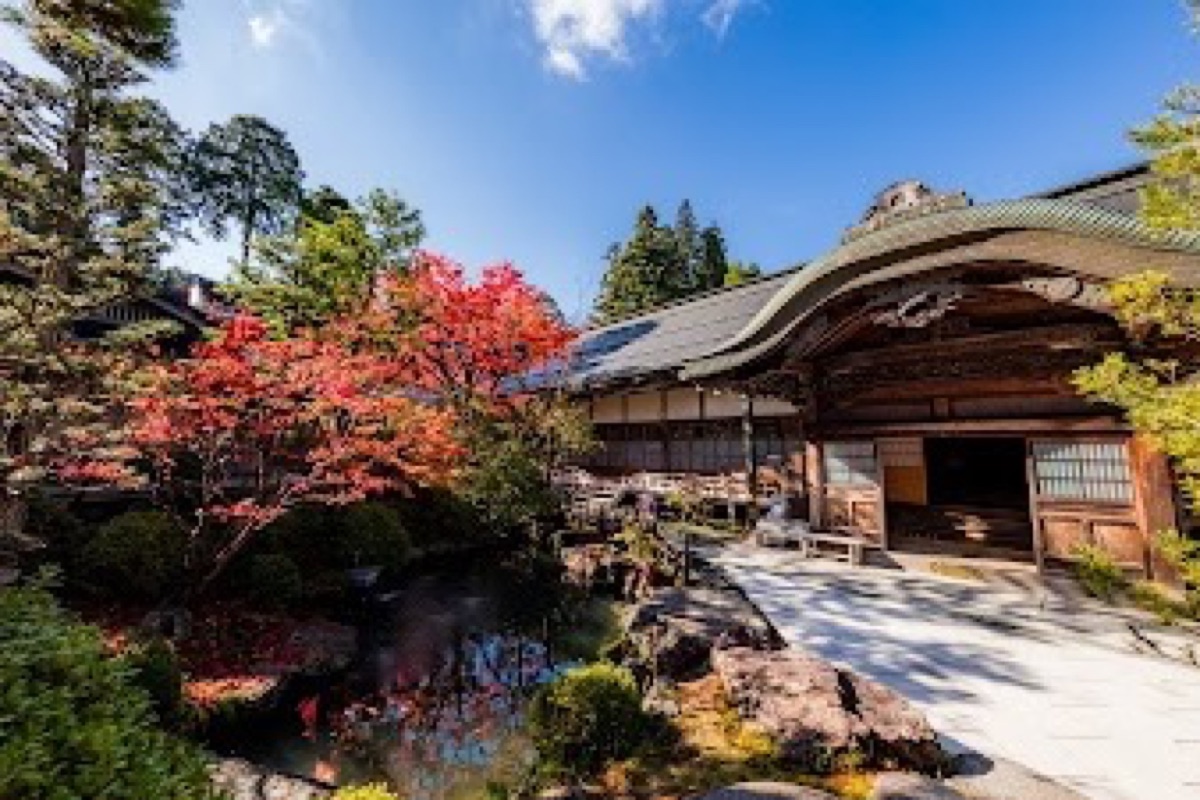 Shukubo Ekoin Temple Lodge entrance with traditional wooden architecture in Koyasan