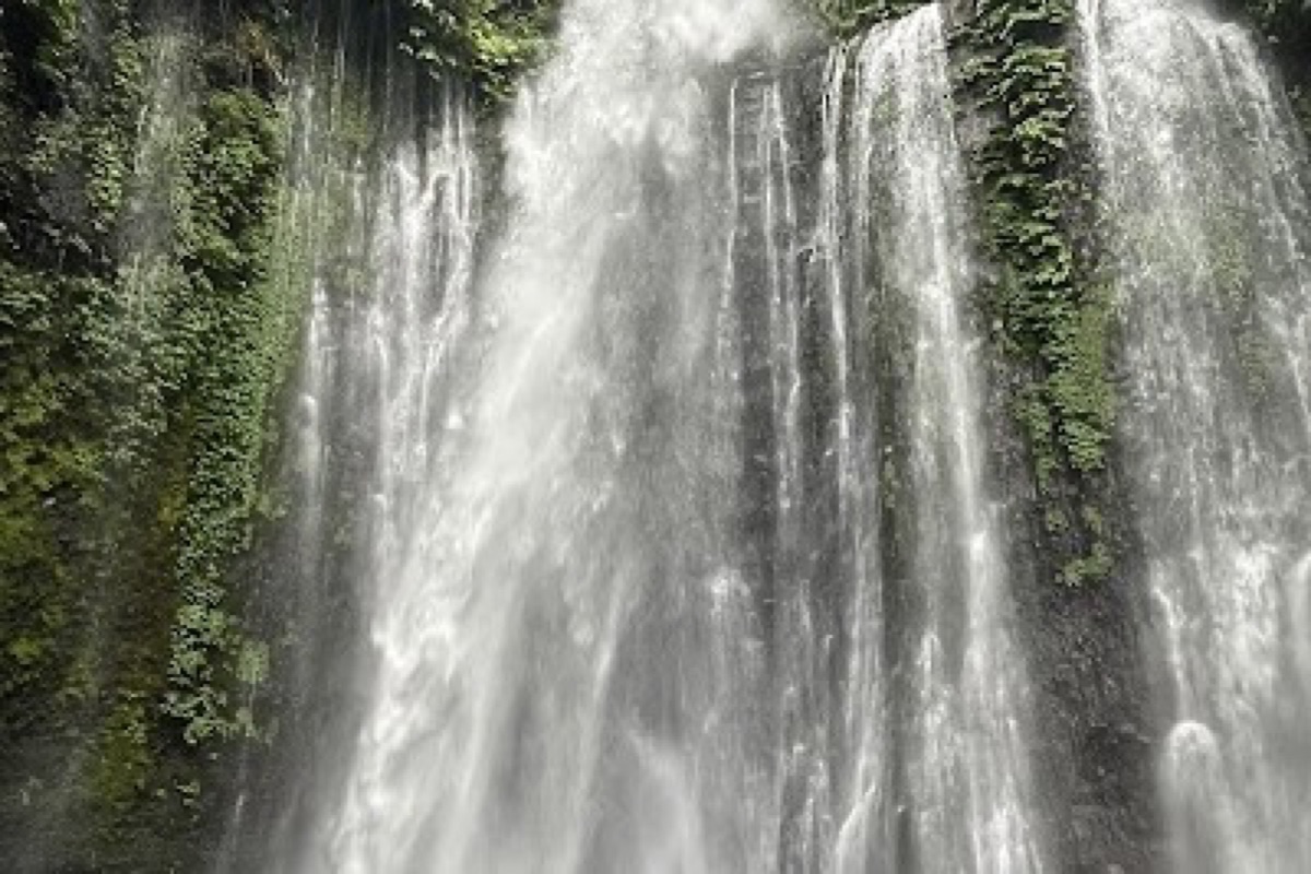 Tiu Kelep Waterfall in Lombok