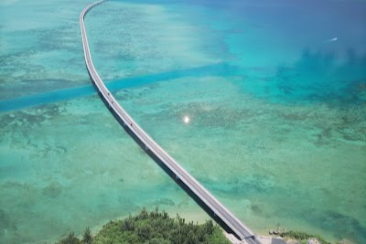 Irabu-Ohashi Bridge in Miyakojima