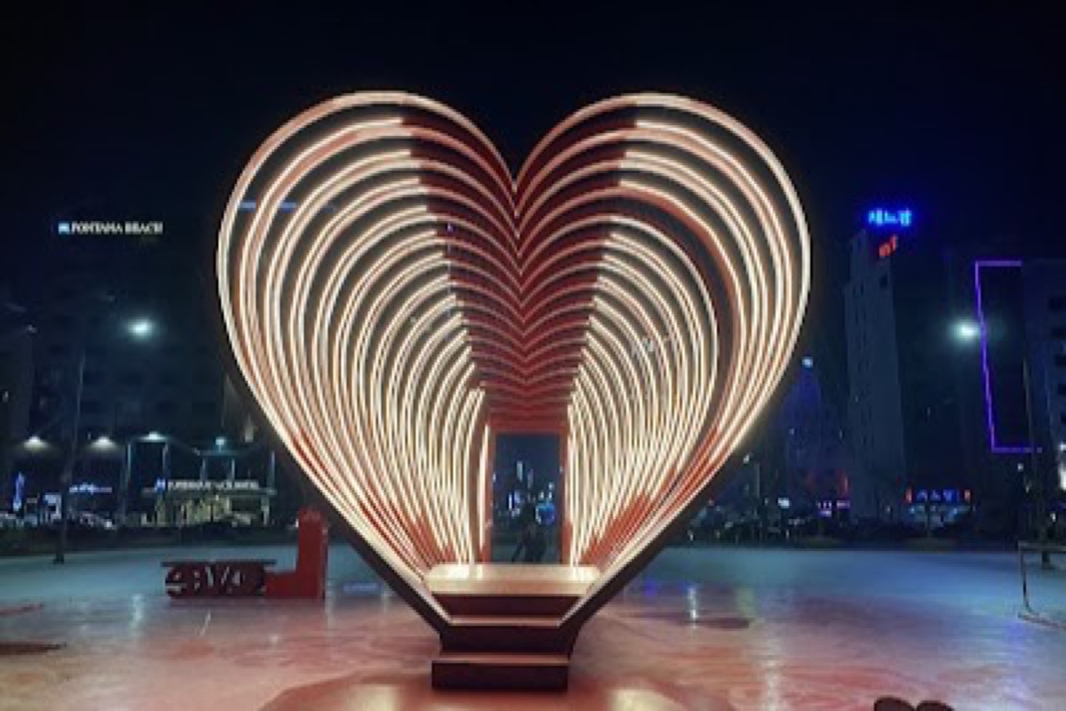 Peace Square waterfront promenade at sunset with harbor views and outdoor dining in Mokpo