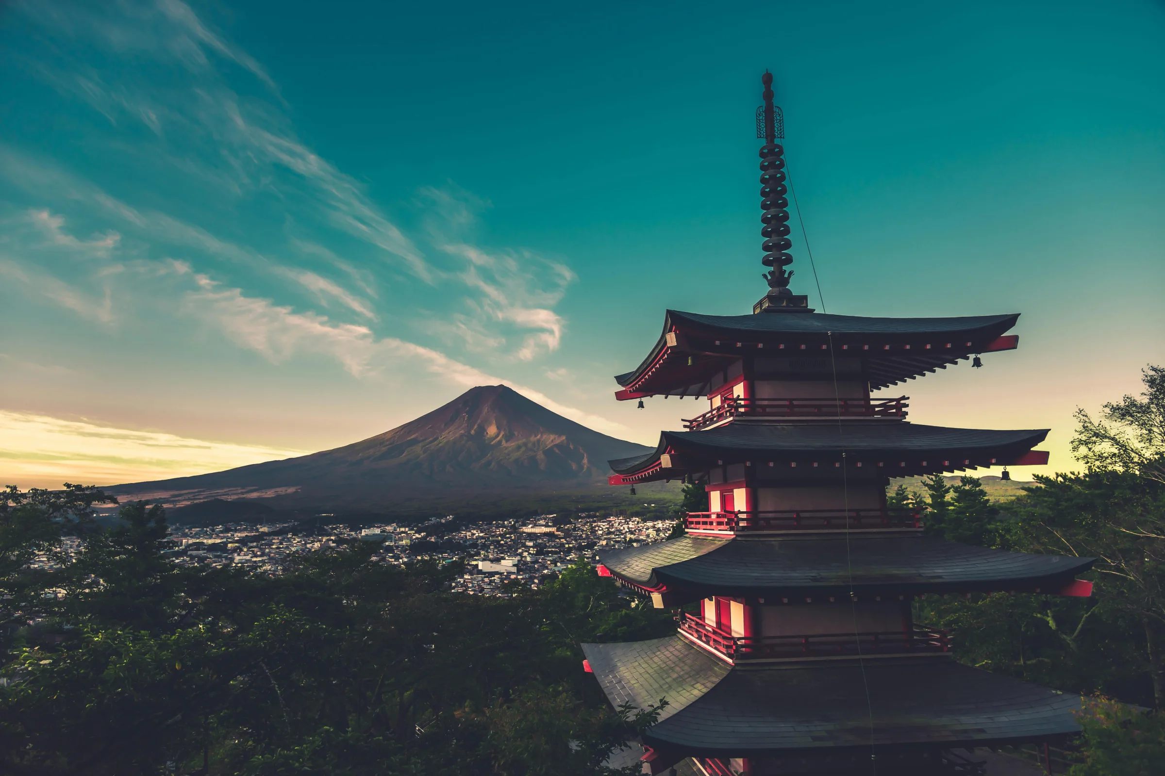 Sunrise view of Mount Fuji behind the Chureito Pagoda in Japan