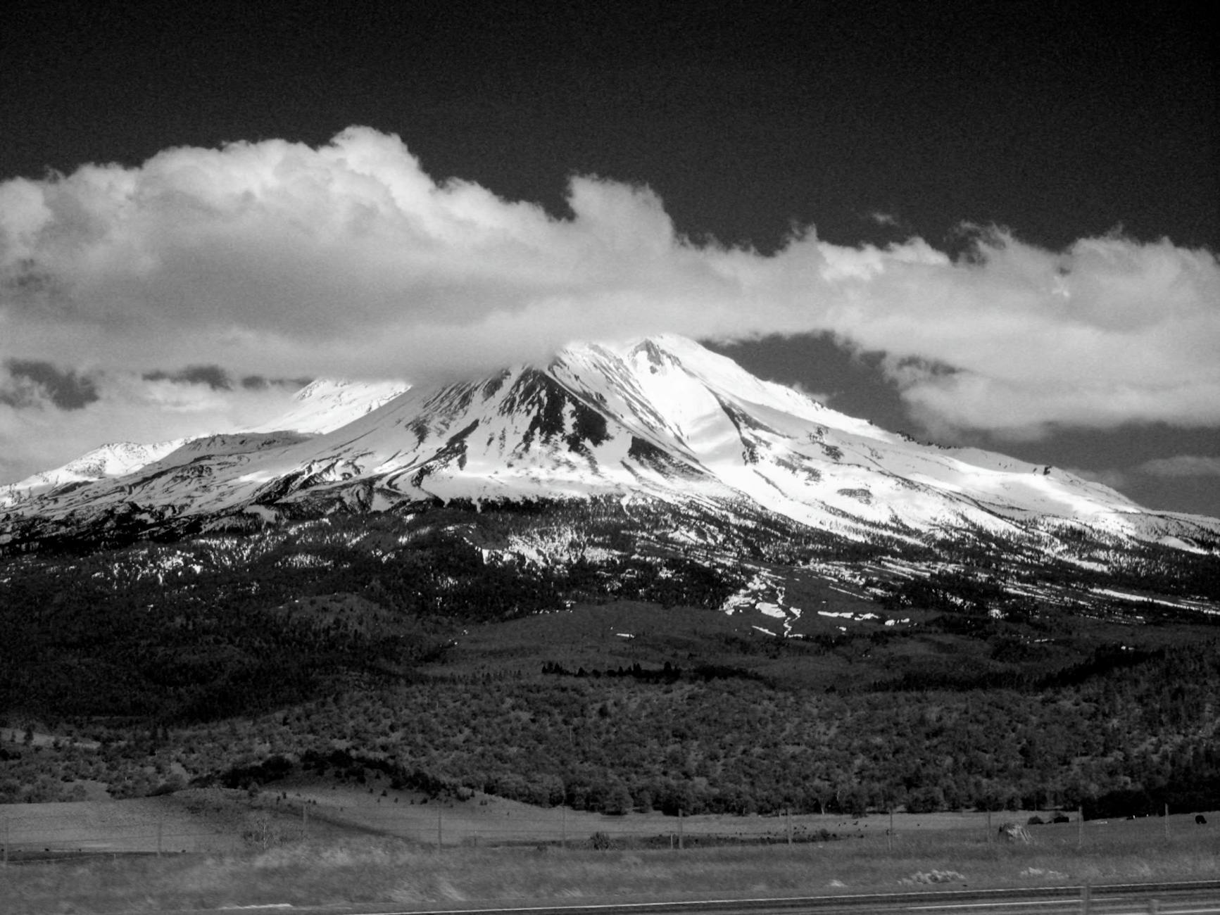Lake Siskiyou in Mount Shasta