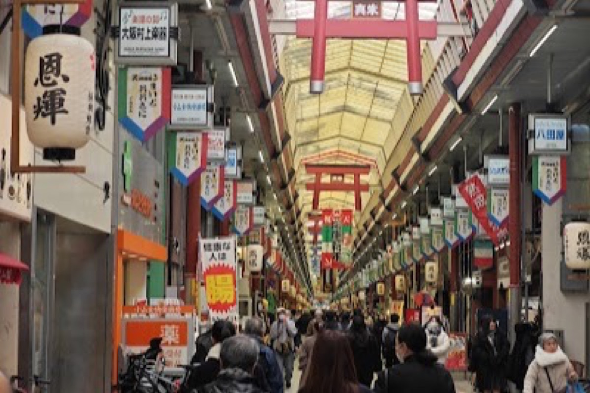 Tenjinbashisuji Shopping Street arcade in Osaka