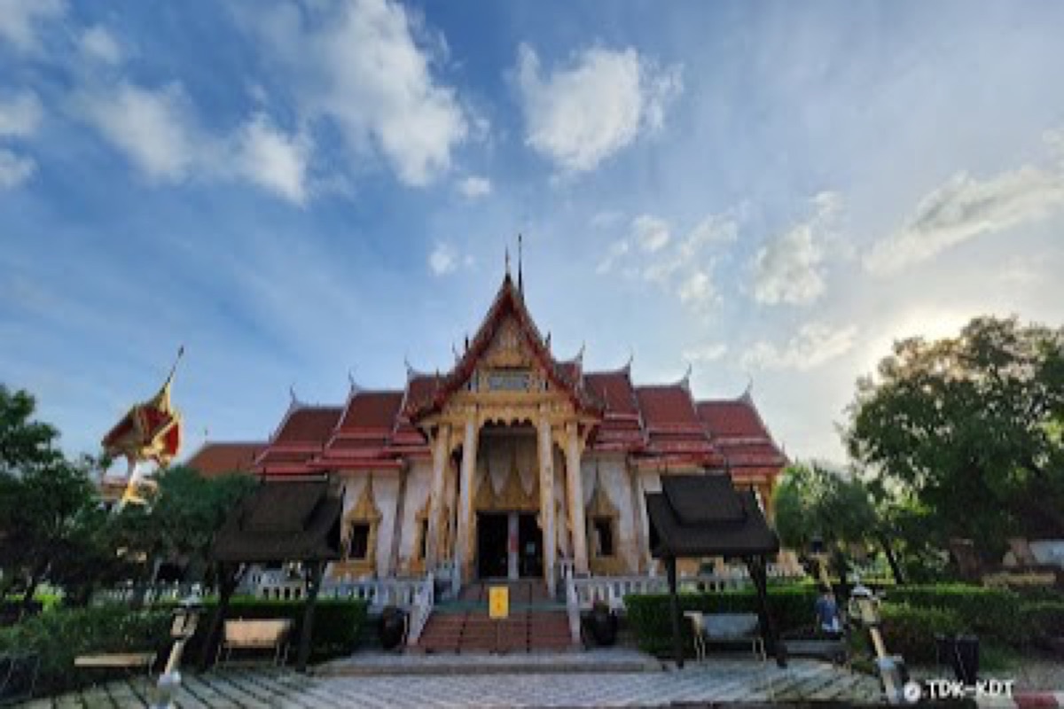 Wat Chalong ornate temple stupa and prayer hall in Chalong, Phuket