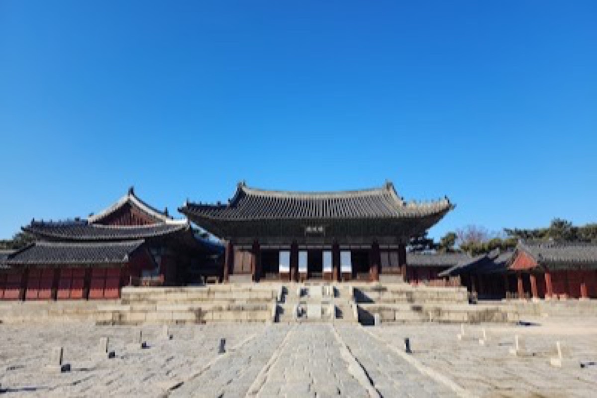Changdeokgung Palace Secret Garden pavilion reflected in a lotus pond in Seoul