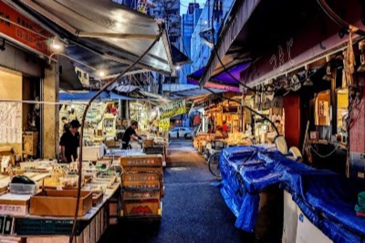 Tsukiji Outer Market in Tokyo