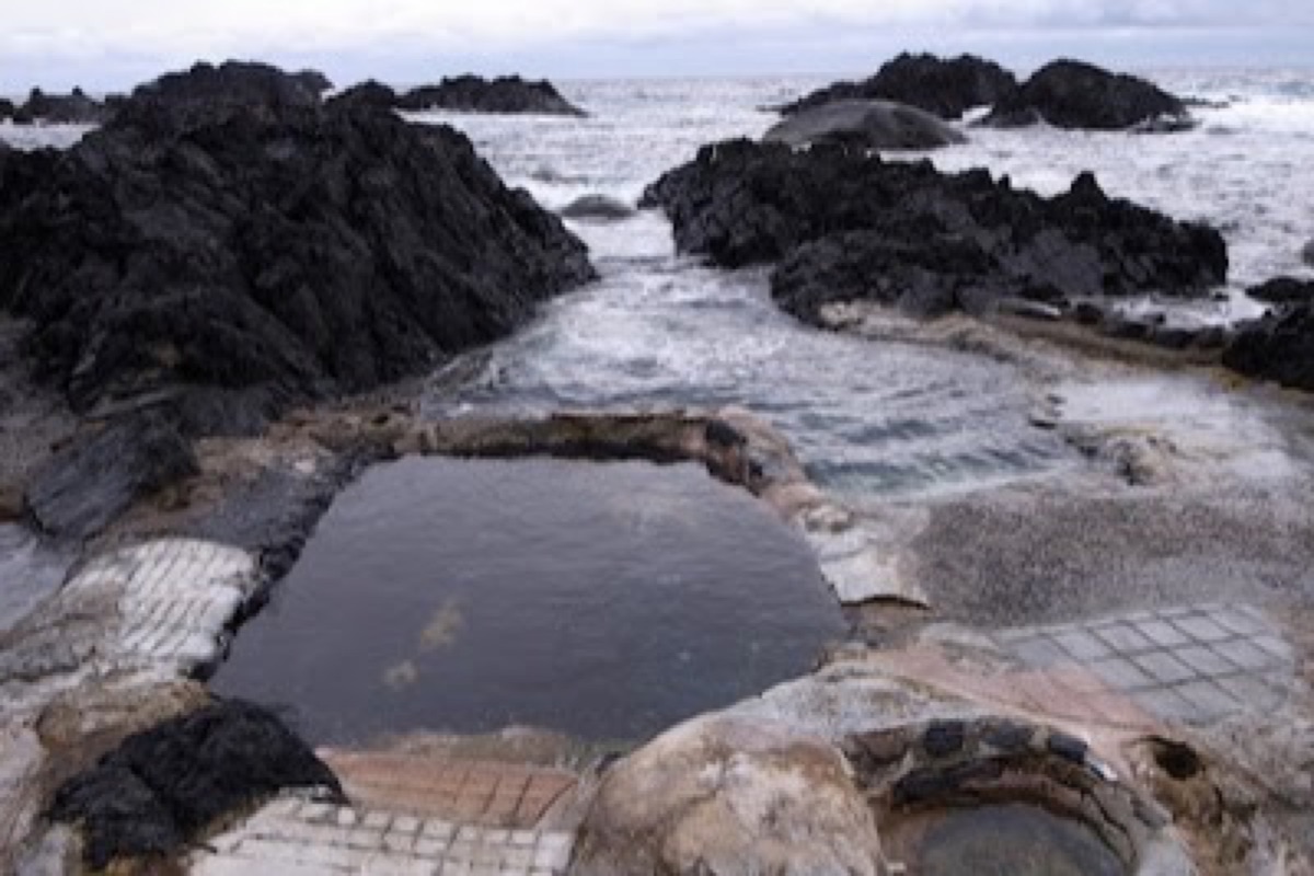 Hirauchi Kaichu Onsen in Yakushima